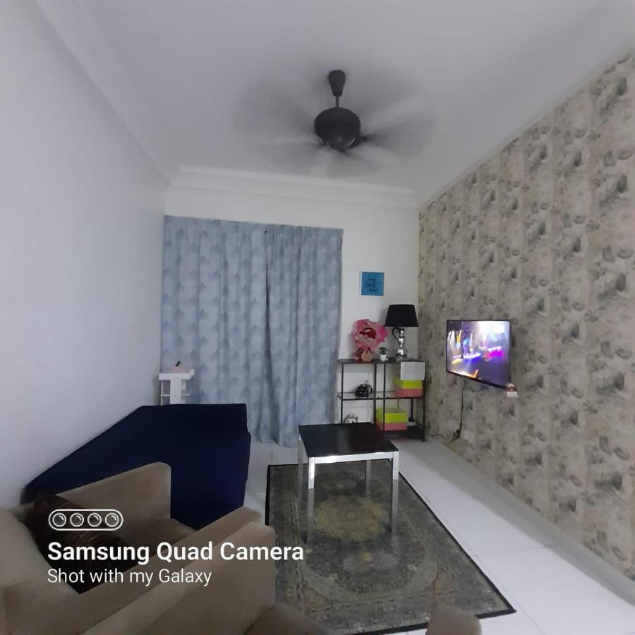 The Platino Paradigm Tv Netflix 3 Queenbeds Apartment Johor Bahru Exterior photo